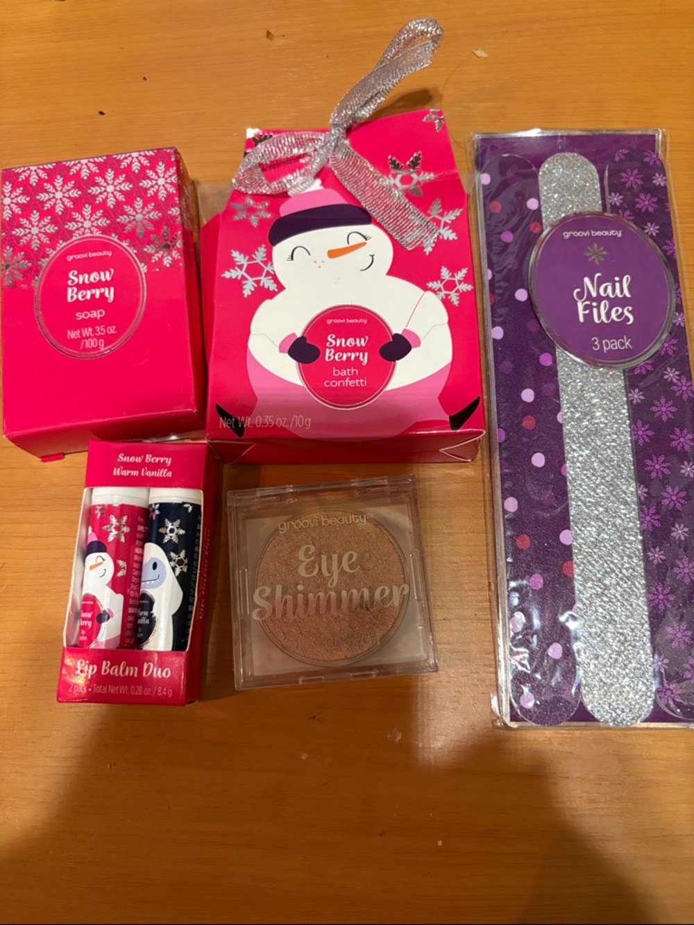 Snow Berry Gift Set with Pink Packaging